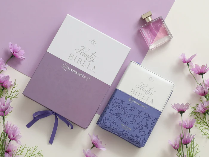 BIBLIA RVR6O QUINCEAÑERA LILA/BLANCO TAMAÑO PORTATIL