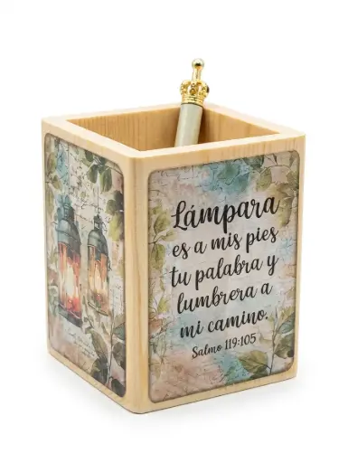 [DESK-BS25036H] PORTA LAPIZ DE MADERA CUADRADO SALMO 119:105