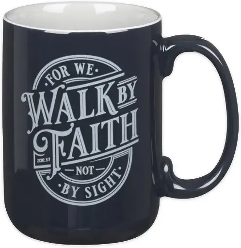 [CHRIS-2113] TAZA DE CERAMICA AZUL MARINO CAMINA POR FE 2 CORINTIOS 5:7